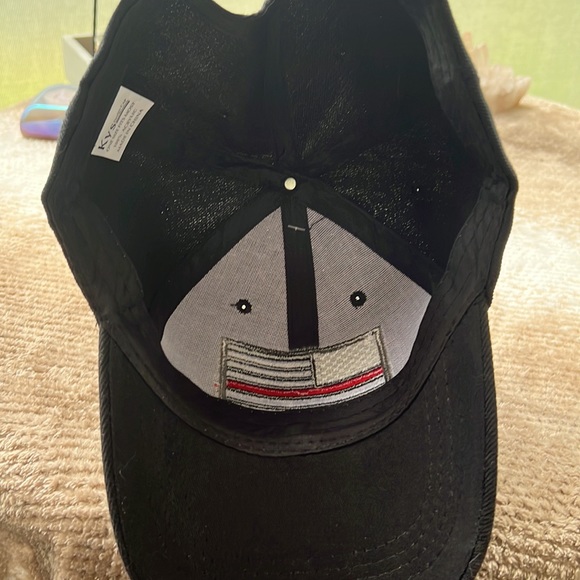 Thin red line firefighters cap - Picture 4 of 6